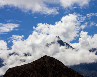 cloudy mountain in Cuzco